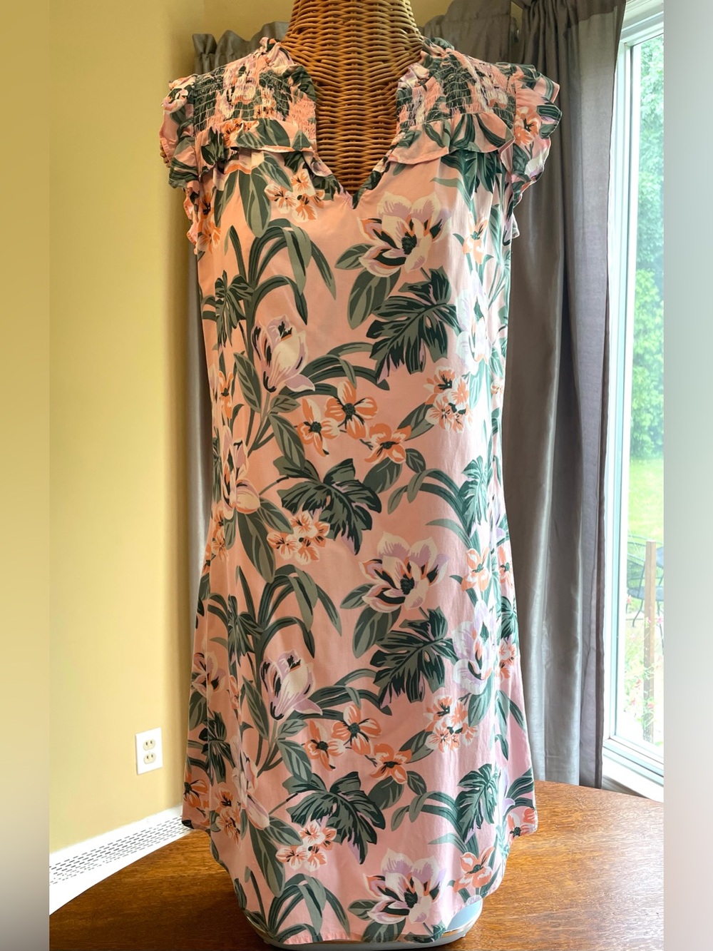 LOFT Tropical Print Flutter Sleeve Dress Smocked Split V-Neck Pink Green Size XS